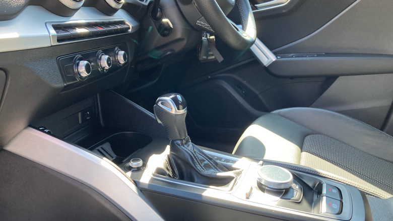 Audi Q2 35 TFSI S Line 5dr S Tronic Petrol Estate